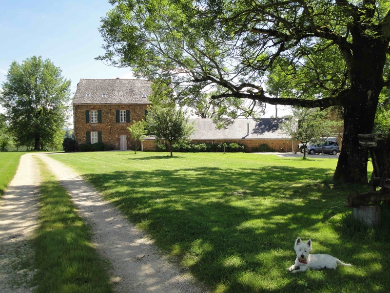 Chambres d'hôtes Agnès cabanes 12800 N° 3