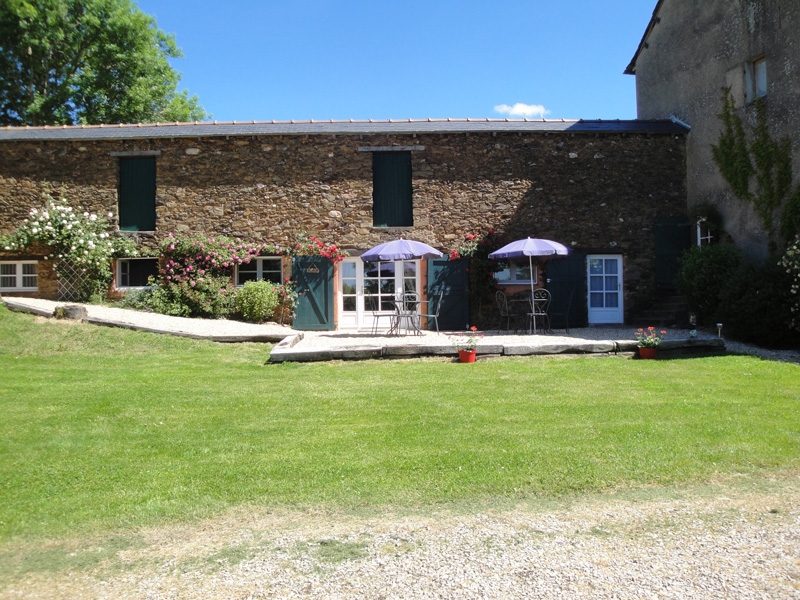 Chambres d'hôtes Agnès cabanes 12800 N° 5