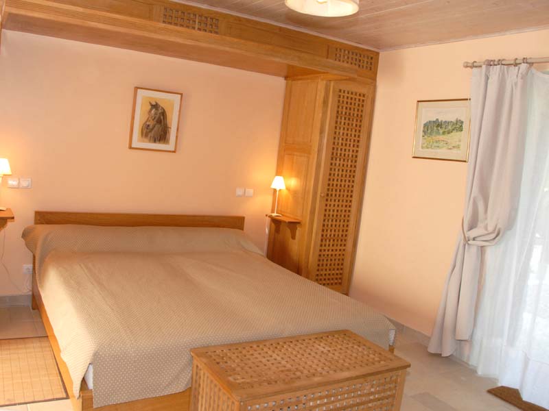 Chambres d'hôtes Lacour bois le roi 77590 N° 4