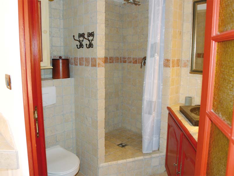 Chambres d'hôtes Buchet-Lecocq caumont sur durance 84510 N° 2