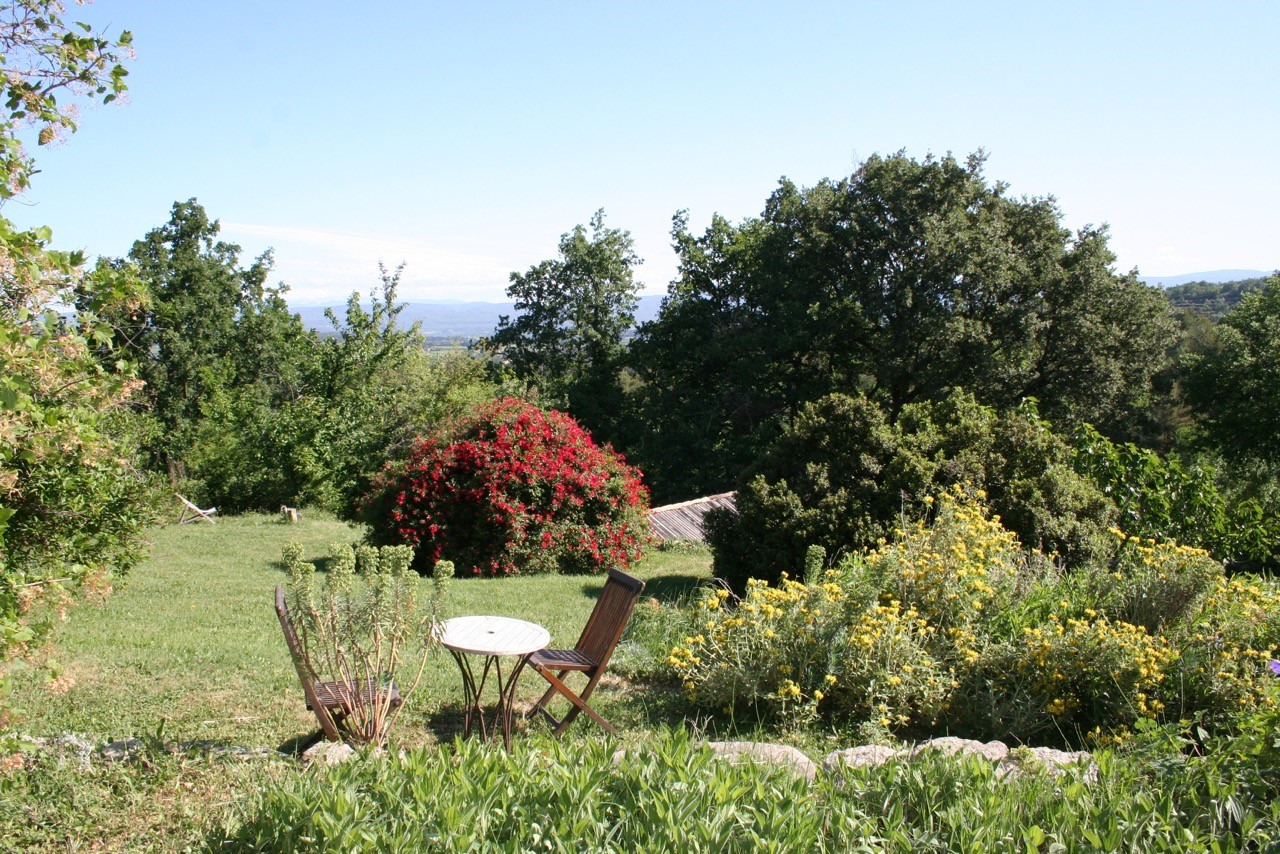 Chambres d'hôtes Escobar bonnieux 84480 N° 2